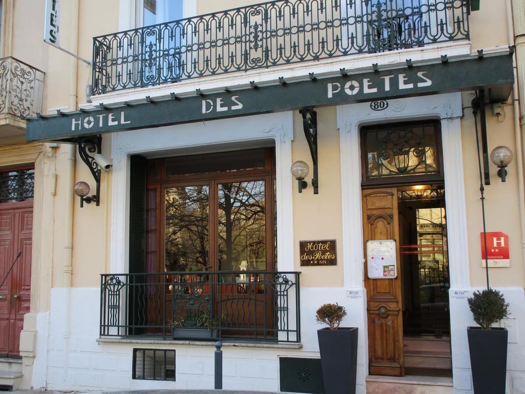 Hotel Des Poetes Avec Parking Sur Reservation เบซิเยร์ ภายนอก รูปภาพ