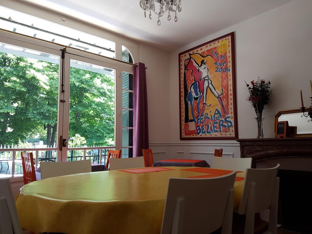 Hotel Des Poetes Avec Parking Sur Reservation เบซิเยร์ ภายนอก รูปภาพ